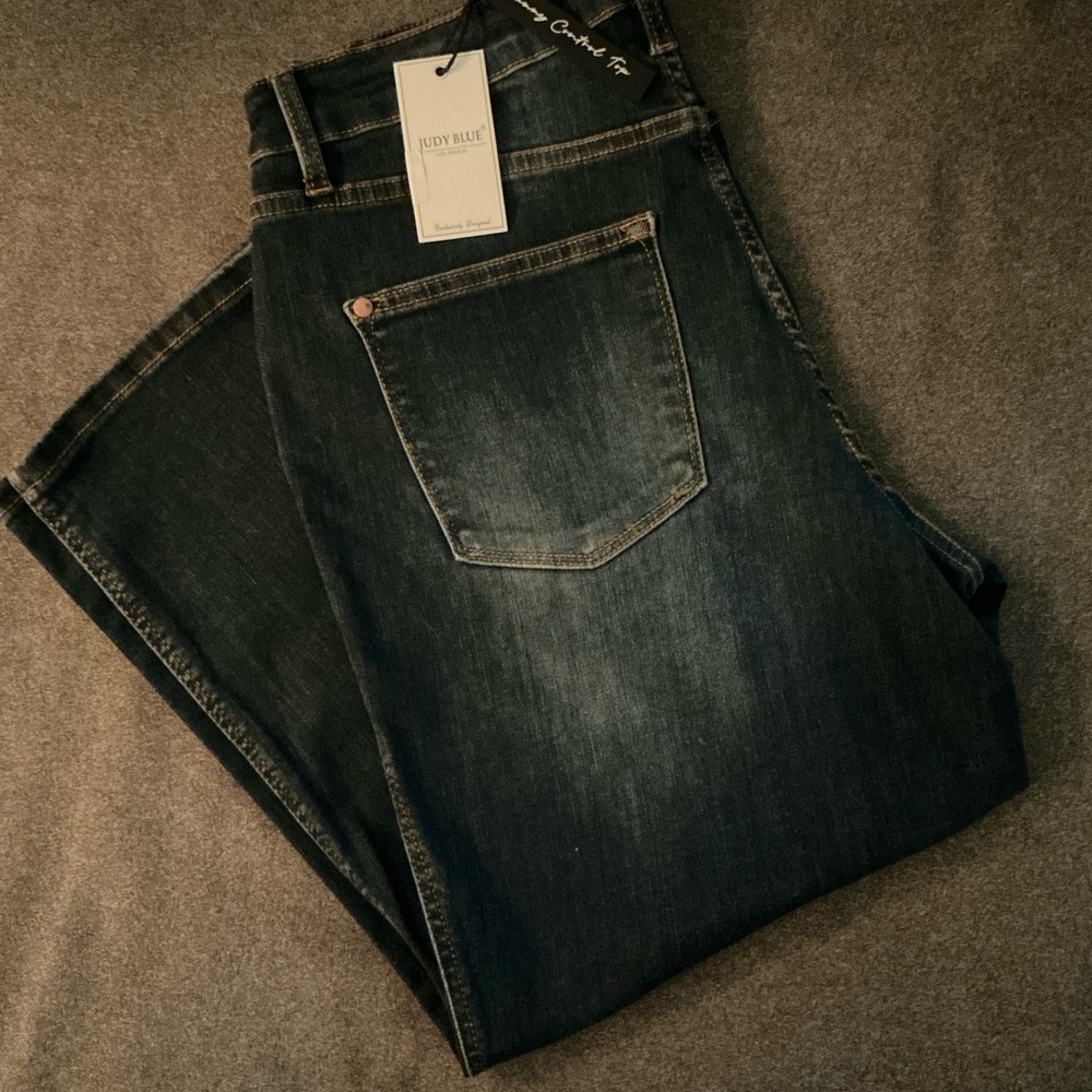Judy Blue, Like You, Love Me” straight leg, tummy control. Dark Blue Denim Jeans